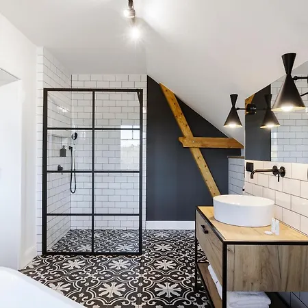Astoria Apartment *