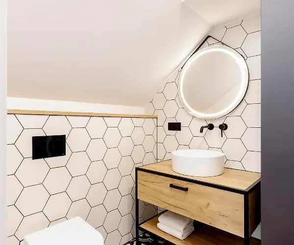 Astoria * 卡尔帕奇